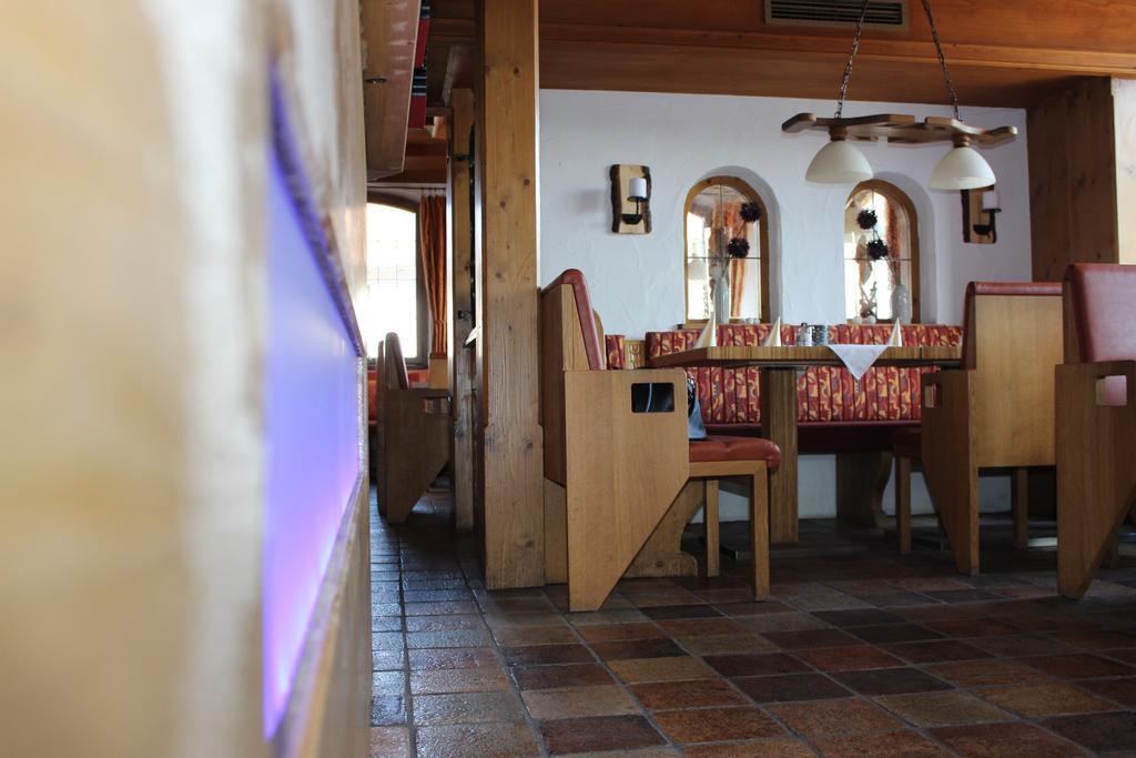 Ristorante Pizzeria Pension Taormina Roßhaupten エクステリア 写真